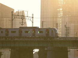 South Korean Train Conductor's 4-Minute Toilet Break Delays Commute For 125 Trains South Korean Train Conductor's 4-Minute Toilet Break Delays Commute For 125 Trains
