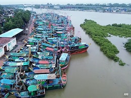 Chennai Airport Shut, Trains Hit As Cyclone Fengal Intensifies: 10 Points Chennai Airport Shut, Trains Hit As Cyclone Fengal Intensifies: 10 Points