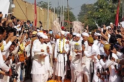 Watch: A Coronation With Blood As 'Tilak' Hours Before Udaipur Family Clash Watch: A Coronation With Blood As 'Tilak' Hours Before Udaipur Family Clash