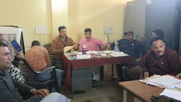 Caught Taking Bribe: 11 हजार रुपये की रिश्वत ले रहे थे सचिव, लोकायुक्त पुलिस ने रंगे हाथों पकड़ा&nbsp;