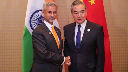 S Jaishankar Meets Chinese Counterpart, Calls For Stronger Regional Ties