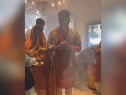 MS Dhoni: लोग फोड़ते रहे पटाखे और धोनी ने कुछ इस तरह दीवाली को बना दिया यादगार, VIDEO जीत रहा है लोगों का दिल