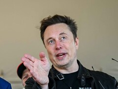 Video: Elon Musk Grooves To YMCA As He Celebrates Thanksgiving With Donald Trump