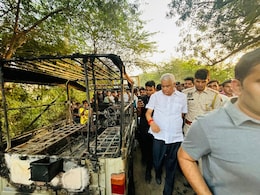 Tonk Violence: नरेश मीणा की गिरफ्तारी के बाद हिंसा का दौर जारी, पत्रकार पर हमला; समरावता पहुंच किरोड़ी लाल ने संभाला मोर्चा Tonk Violence: नरेश मीणा की गिरफ्तारी के बाद हिंसा का दौर जारी, पत्रकार पर हमला; समरावता पहुंच किरोड़ी लाल ने संभाला मोर्चा