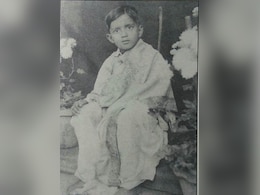 श्रीदेवी का पहला पति था ये लड़का, 33 फ्लॉप देकर बना 'फ्लॉप किंग', फिर एक 100 करोड़ी फिल्म ने बना दिया धर्मेंद्र से फेमस...पहचाना क्या? श्रीदेवी का पहला पति था ये लड़का, 33 फ्लॉप देकर बना 'फ्लॉप किंग', फिर एक 100 करोड़ी फिल्म ने बना दिया धर्मेंद्र से फेमस...पहचाना क्या?