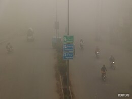 Pakistan Limits Outdoor Activities To Curb Air-Pollution Related Illness Pakistan Limits Outdoor Activities To Curb Air-Pollution Related Illness