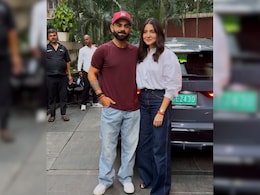 अनुष्का शर्मा-विराट कोहली ने विदेश जाने से पहले मुंबई के रेस्टोरेंट में खाया था ये खाना, सामने आई बिल की फोटो! अनुष्का शर्मा-विराट कोहली ने विदेश जाने से पहले मुंबई के रेस्टोरेंट में खाया था ये खाना, सामने आई बिल की फोटो!