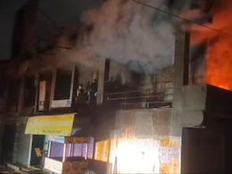 डूंगरपुर के सागवाड़ा में पटाखों की दुकान में लगी आग, कई घंटों की मशक्कत के बाद पाया क़ाबू 