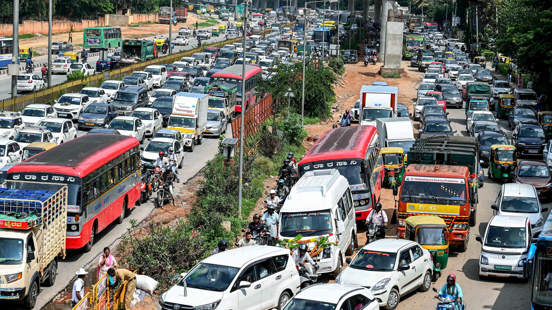 Bengaluru Top Job Destination, But Infrastructure Is A Worry