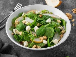 Avoid These Foods In Monsoon: Nutritionist Shares Gut-Friendly Swaps