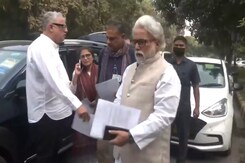 5-Member Trinamool Delegation Calls On Election Commission Ahead Of Key Poll 5-Member Trinamool Delegation Calls On Election Commission Ahead Of Key Poll