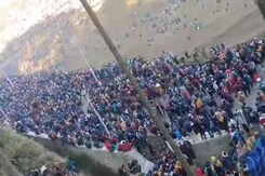 Massive Crowd of Army Aspirants Creates Ruckus in Pithoragarh Massive Crowd of Army Aspirants Creates Ruckus in Pithoragarh
