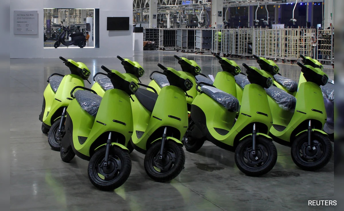 Ola Stock Slide 3% CEO Bhavish Aggarwal Sells Another Chunk Of Shares