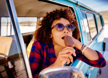 Meals On Wheels: 7 Dishes That Are Yummier When Enjoyed On The Go In A Car Meals On Wheels: 7 Dishes That Are Yummier When Enjoyed On The Go In A Car