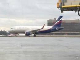 Russian Plane Engine Catches Fire In Turkey, All 95 Passengers Evacuated Russian Plane Engine Catches Fire In Turkey, All 95 Passengers Evacuated