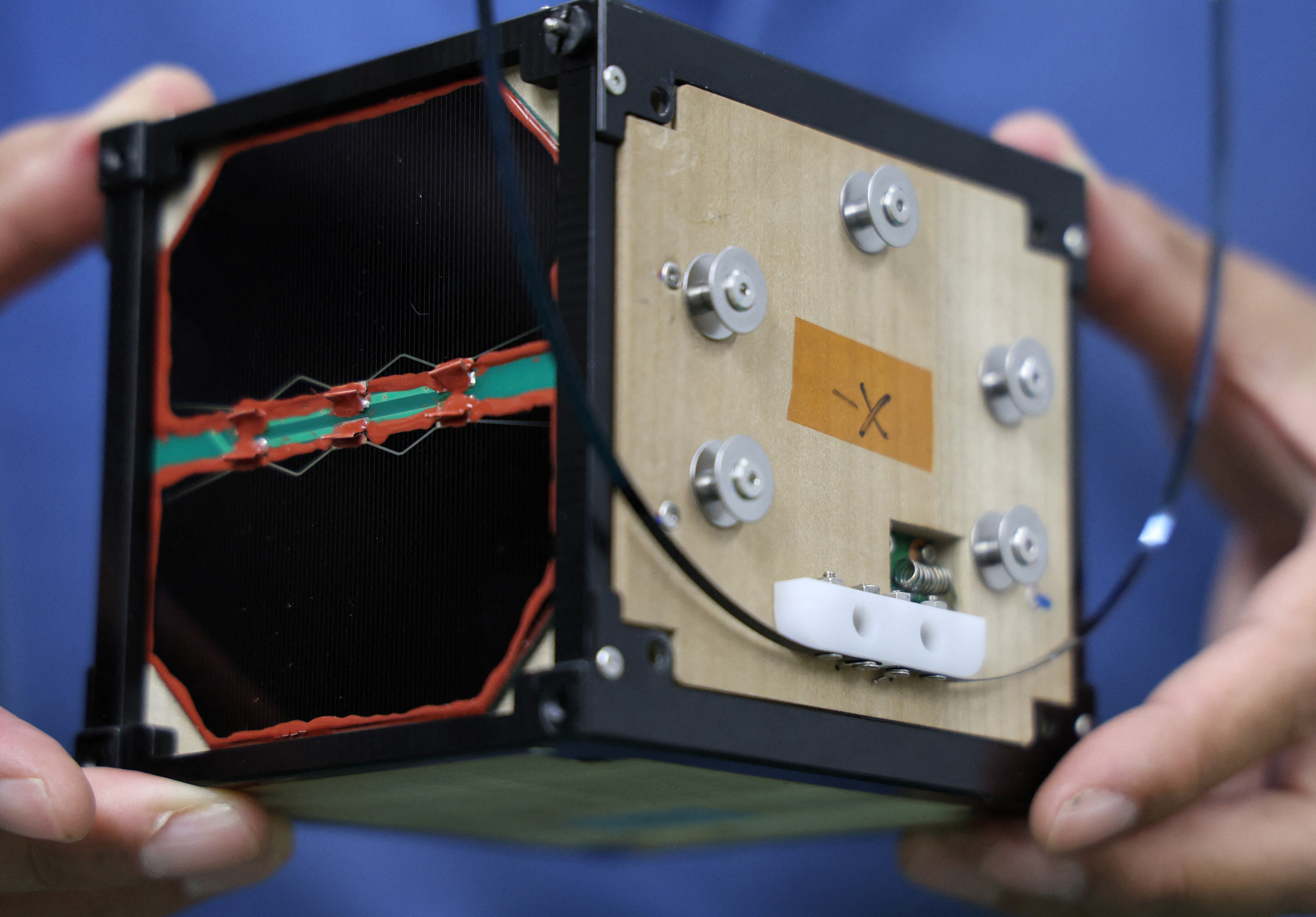 h926g7cg_lignosat-worlds-first
