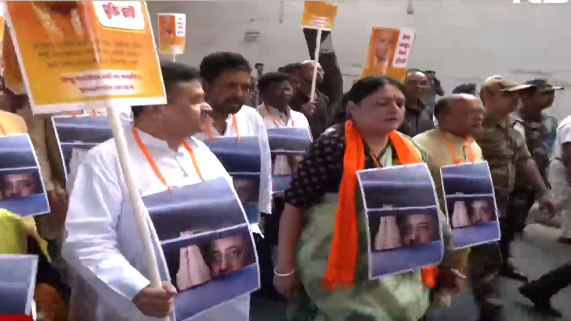 BJP Holds Protest In Kolkata Against Attacks On Hindus In Bangladesh