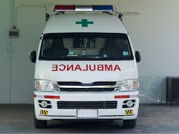 MP में सड़क पर हुई महिला की डिलीवरी, पति ने बताया- एंबुलेंस आई नहीं