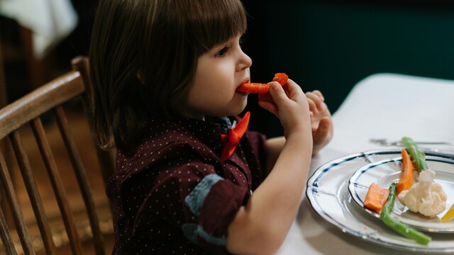Tips For Parents: How To Encourage Healthy Eating Habits In Children