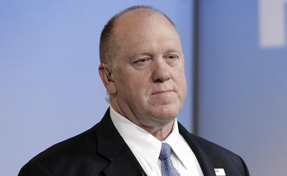 জেনে নিন কে ট্রাম্পের ‘টম’ যিনি সন্তানদের তাদের বাবা-মা থেকে আলাদা করেন, আমেরিকায় অবৈধ অভিবাসীদের ফেরাতে কাজ করবেন জেনে নিন কে ট্রাম্পের ‘টম’ যিনি সন্তানদের তাদের বাবা-মা থেকে আলাদা করেন, আমেরিকায় অবৈধ অভিবাসীদের ফেরাতে কাজ করবেন