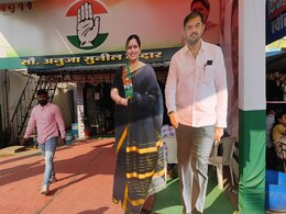 एकीकडे न्यायालयाचा दणका, दुसरीकडे आक्रमक भूमिका; सुनील केदारांमुळे विदर्भातील राजकारणात रंगत एकीकडे न्यायालयाचा दणका, दुसरीकडे आक्रमक भूमिका; सुनील केदारांमुळे विदर्भातील राजकारणात रंगत