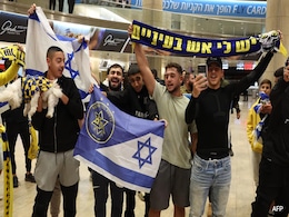 Israeli Football Fans Return Home After "Frightening" Amsterdam Violence Israeli Football Fans Return Home After "Frightening" Amsterdam Violence