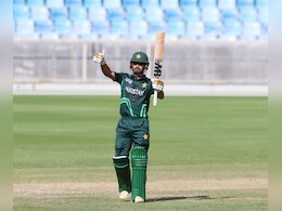 Shahzaib Khan: कौन हैं शाहजेब खान? जिन्होंने एशिया कप में भारतीय गेंदबाजों को धोते हुए जड़ा शतक