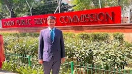 Success Story: पिता किसान, मां हाउसवाइफ... UPSC की परीक्षा पास कर IES ऑफिसर बना बेटा