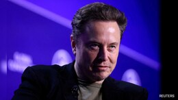 Elon Musk's Net Worth Tops $400 Billion, A Historic First