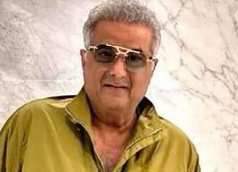 Boney Kapoor's Birthday Celebration Featured Cheesecake, Gulab Jamun And More Boney Kapoor's Birthday Celebration Featured Cheesecake, Gulab Jamun And More