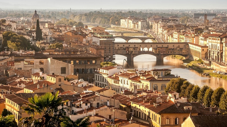 Florence Bans, Tightens Rules On Outdoor Dining To Protect UNESCO Heritage Streets