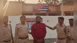 रेल के डिब्बे गिनने के लिए देना पड़ा 12 लाख!  आठवीं फेल शख्स के झांसे में  ऐसे फंस गए ग्रैजुएट