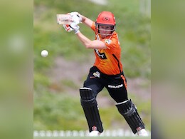 बेथ मूनी का नाम इतिहास के पन्नों में हुआ दर्ज, यह कारनामा करने वाली बनीं पहली खिलाड़ी