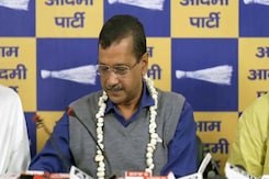 Arvind Kejriwal Asked About Kailash Gahlot's Shock Exit. He Turns Mic Away Arvind Kejriwal Asked About Kailash Gahlot's Shock Exit. He Turns Mic Away