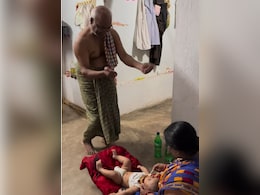 बेबी को खाना खिलाने के लिए दादा दादी ने अपनाई ऐसी ट्रिक, वीडियो देख बोले लोग- ये होती है असली परवरिश बेबी को खाना खिलाने के लिए दादा दादी ने अपनाई ऐसी ट्रिक, वीडियो देख बोले लोग- ये होती है असली परवरिश