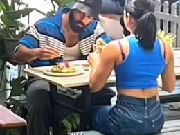 रश्मिका मंदाना की सीक्रेट लंच डेट की तस्वीर हुई लीक, एक्ट्रेस की गलती की वजह से बढ़ गई बात रश्मिका मंदाना की सीक्रेट लंच डेट की तस्वीर हुई लीक, एक्ट्रेस की गलती की वजह से बढ़ गई बात