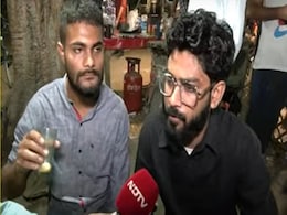 AMU पर सुप्रीम कोर्ट का फैसला : छात्रों ने कहा- यह हमेशा से अल्पसंख्यक यूनिवर्सिटी, अदालत ने भी माना AMU पर सुप्रीम कोर्ट का फैसला : छात्रों ने कहा- यह हमेशा से अल्पसंख्यक यूनिवर्सिटी, अदालत ने भी माना