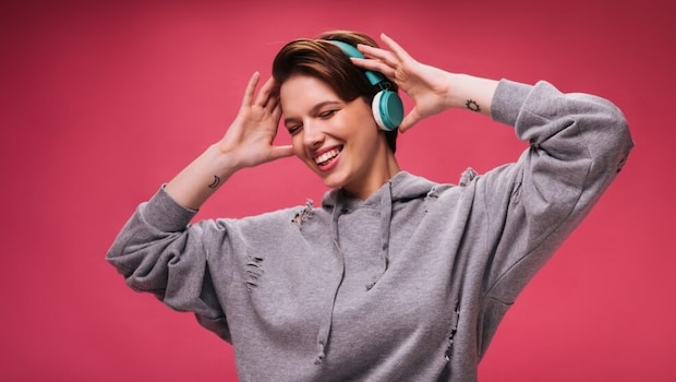 Top Deals On JBL Headphones And Earbuds From Amazon