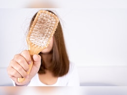 Hair Care Tips : या 5 गोष्टींचे करा सेवन, गळणार नाही तुमचा एकही केस Hair Care Tips : या 5 गोष्टींचे करा सेवन, गळणार नाही तुमचा एकही केस