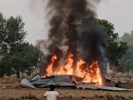 आगरा के पास वायुसेना का फाइटर जेट MiG-29  क्रैश, जमीन से टकराने से पहले कूदे दोनों पायलट आगरा के पास वायुसेना का फाइटर जेट MiG-29  क्रैश, जमीन से टकराने से पहले कूदे दोनों पायलट