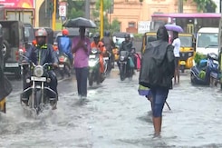 Red Alert For Heavy Rainfall Issued In Districts Of Tamil Nadu Red Alert For Heavy Rainfall Issued In Districts Of Tamil Nadu