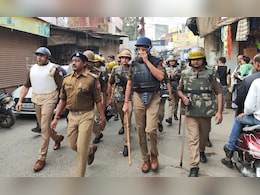 संभल में हिंसा भड़काने के पीछे सपा सांसद के पिता का भी हाथ? हो सकती है गिरफ्तारी संभल में हिंसा भड़काने के पीछे सपा सांसद के पिता का भी हाथ? हो सकती है गिरफ्तारी