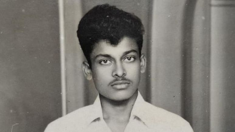 अमिताभ बच्चन का स्टारडम हिलाने वाला वो सुपरस्टार, जिसने लगातार दीं 14 हिट, बेटा भी है सुपरस्टार, 1650 करोड़ है नेटवर्थ