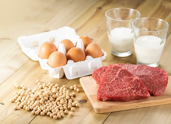 Should You Combine Non-Vegetarian Food With Dairy? An Expert Clears Things Up Should You Combine Non-Vegetarian Food With Dairy? An Expert Clears Things Up