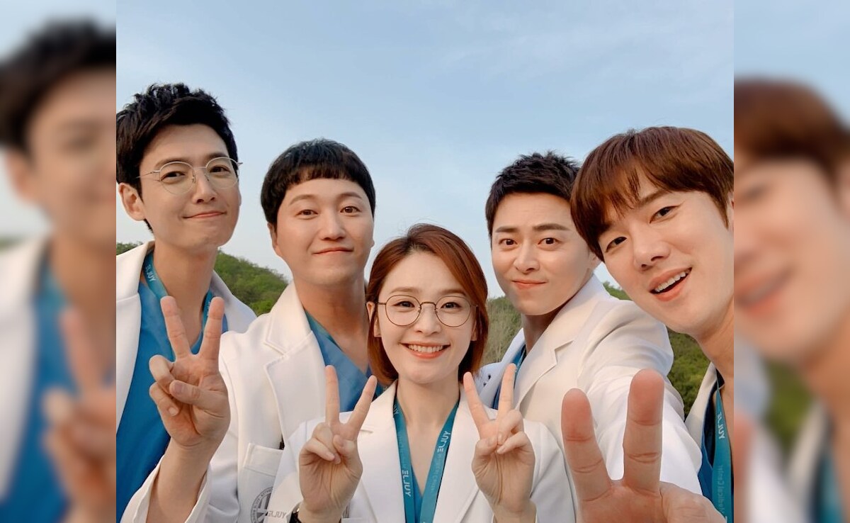 Weekend Binge: Loved <i>Family By Choice</i>? Watch These 10 K-Dramas With Found Family Element Next