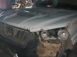 Road Rage: नशे में चूर था स्कार्पियो वाला... पहले राहगीरों को कुचला, फिर ऑटो में मारी जोरदार टक्कर, दो हालत गंभीर Road Rage: नशे में चूर था स्कार्पियो वाला... पहले राहगीरों को कुचला, फिर ऑटो में मारी जोरदार टक्कर, दो हालत गंभीर