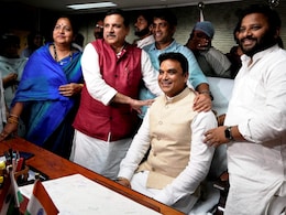 दिल्ली के नए मेयर महेश खींची कौन हैं, AAP ने कैसे 3 वोटों से पलटी बाजी, जानिए पूरी कहानी दिल्ली के नए मेयर महेश खींची कौन हैं, AAP ने कैसे 3 वोटों से पलटी बाजी, जानिए पूरी कहानी