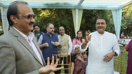 भाजपाचा मुख्यमंत्री करण्यास शिंदे तयार, दिल्लीत दाखल होताच अजित पवारांचा खुलासा