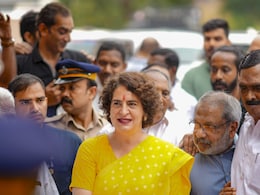वायनाड में 8 पर्सेंट कम वोटिंग, आखिर प्रियंका गांधी के लिए क्या है संकेत? वायनाड में 8 पर्सेंट कम वोटिंग, आखिर प्रियंका गांधी के लिए क्या है संकेत?