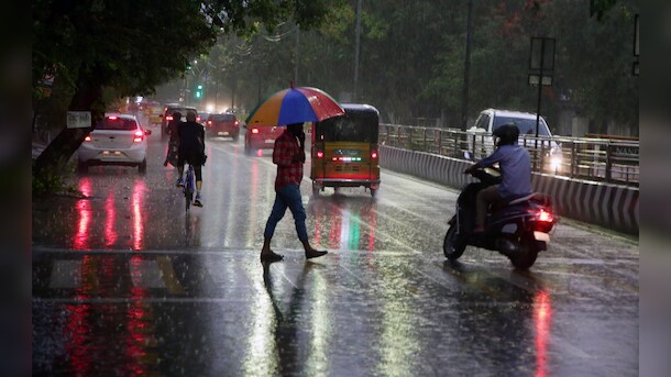 तमिलनाडु के कई हिस्सों में भारी बारिश, चक्रवात तूफान की आशंका, जानिए IMD का आपडेट
